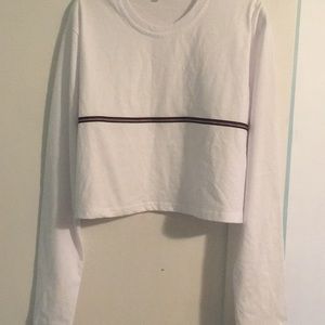 White sleeve crop top